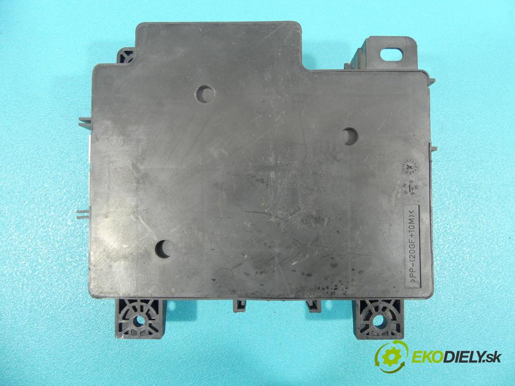 Mitsubishi Lancer VIII 2007-2016 1.8 16v 140 hp manual 103 kW 1798 cm3 5- skříňka pojistková 8637A318 (Pojistkové skříňky)