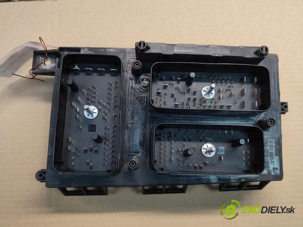 Opel Zafira B 2005-2014 1.8 16V 140 hp manual 103 kW 1796 cm3 5- skříňka pojistková 13206747 (Pojistkové skříňky)