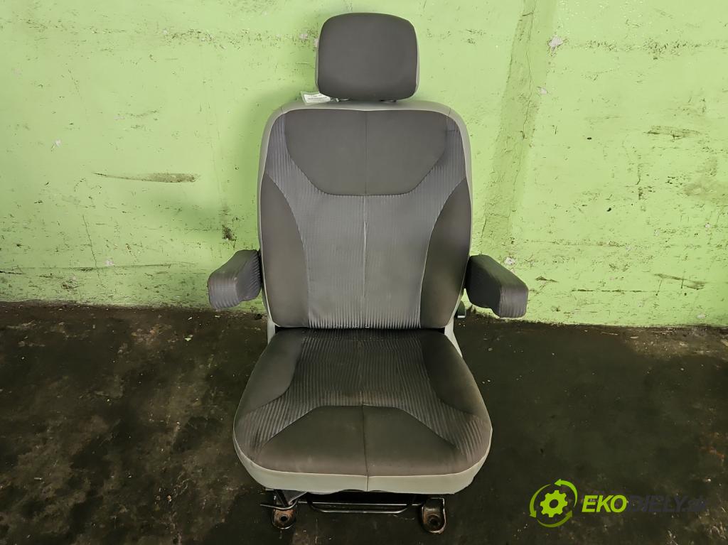 Opel Vivaro 2001-2014 2.0 cdti 114 HP manual 84 kW 1995 cm3 5- Sedačka ľavý  (Sedačky, sedadlá)