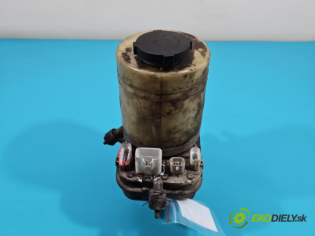 Opel Signum 3.0 ctdi: 177 HP manual 130 kW 2959 cm3 5- čerpadlo posilovač  (Servočerpadlá, pumpy riadenia)