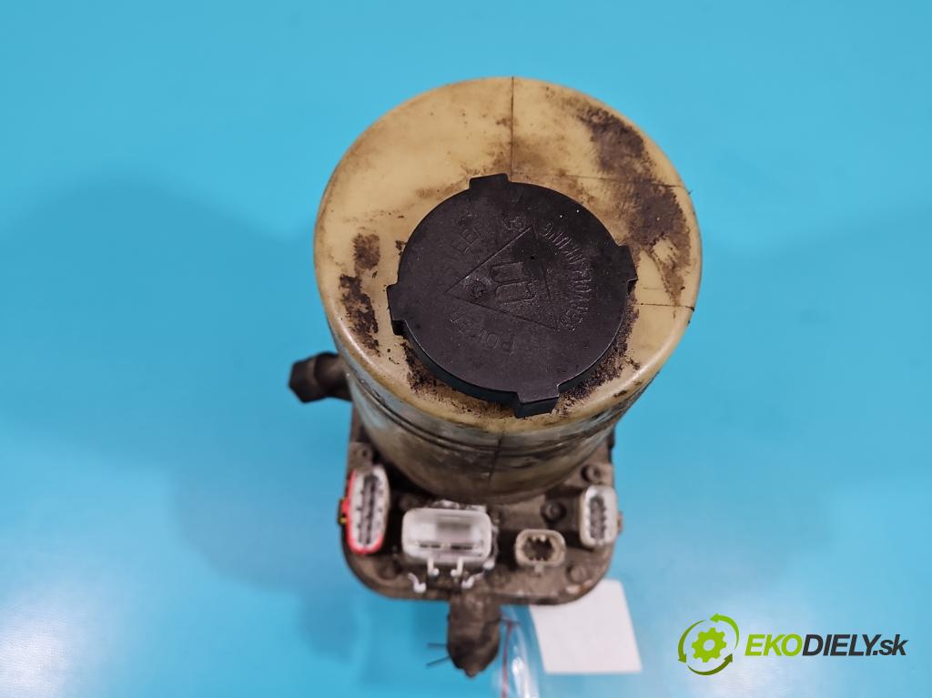 Opel Signum 3.0 ctdi: 177 HP manual 130 kW 2959 cm3 5- čerpadlo posilovač  (Servočerpadlá, pumpy riadenia)