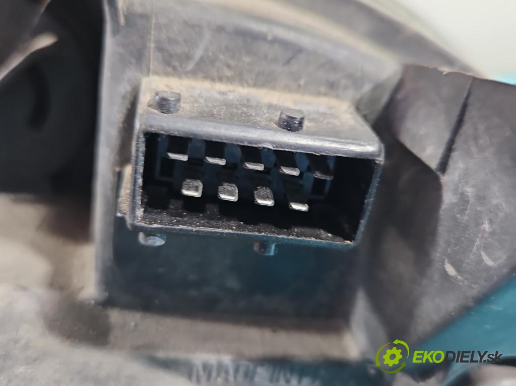 Citroen C8 2002-2014 2.0 16V 140 HP automatic 103 kW 1997 cm3 5- Reflektor: pravý 89006368 (Pravé)