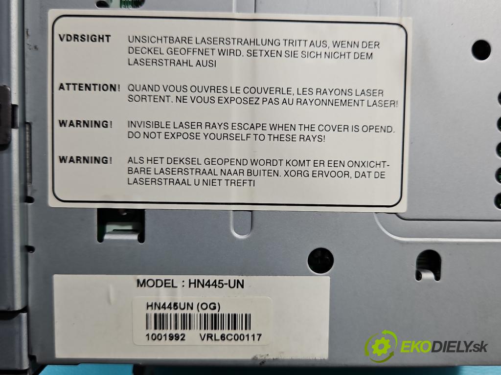 Kia Carens III  2006-2013 2.0 16V 144 HP manual 106 kW 1998 cm3 5- Radio originál HN445-UN