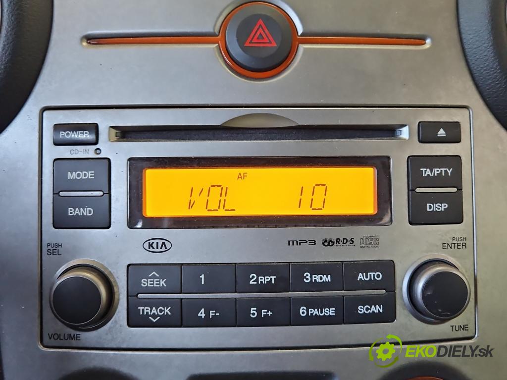Kia Carens III  2006-2013 2.0 16V 144 HP manual 106 kW 1998 cm3 5- Radio originál HN445-UN