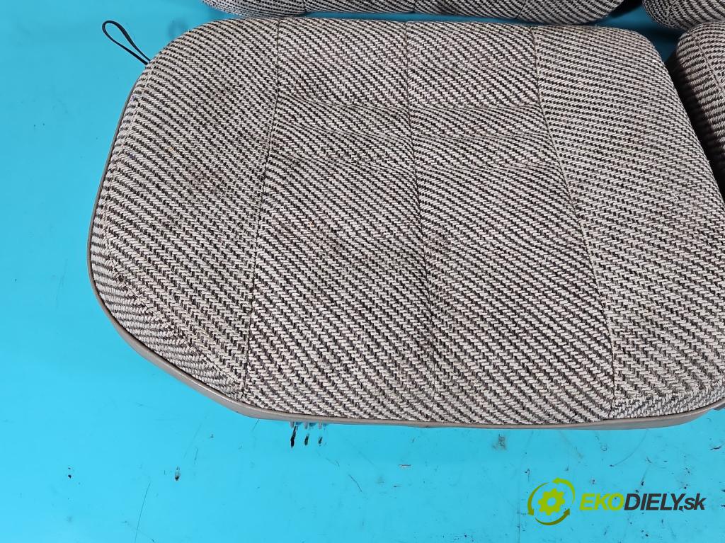 Peugeot 305 1.5 karburátor: 68 HP manual 50 kW 1472 cm3 5- Pohovka: zadné  (Sedačky, sedadlá)