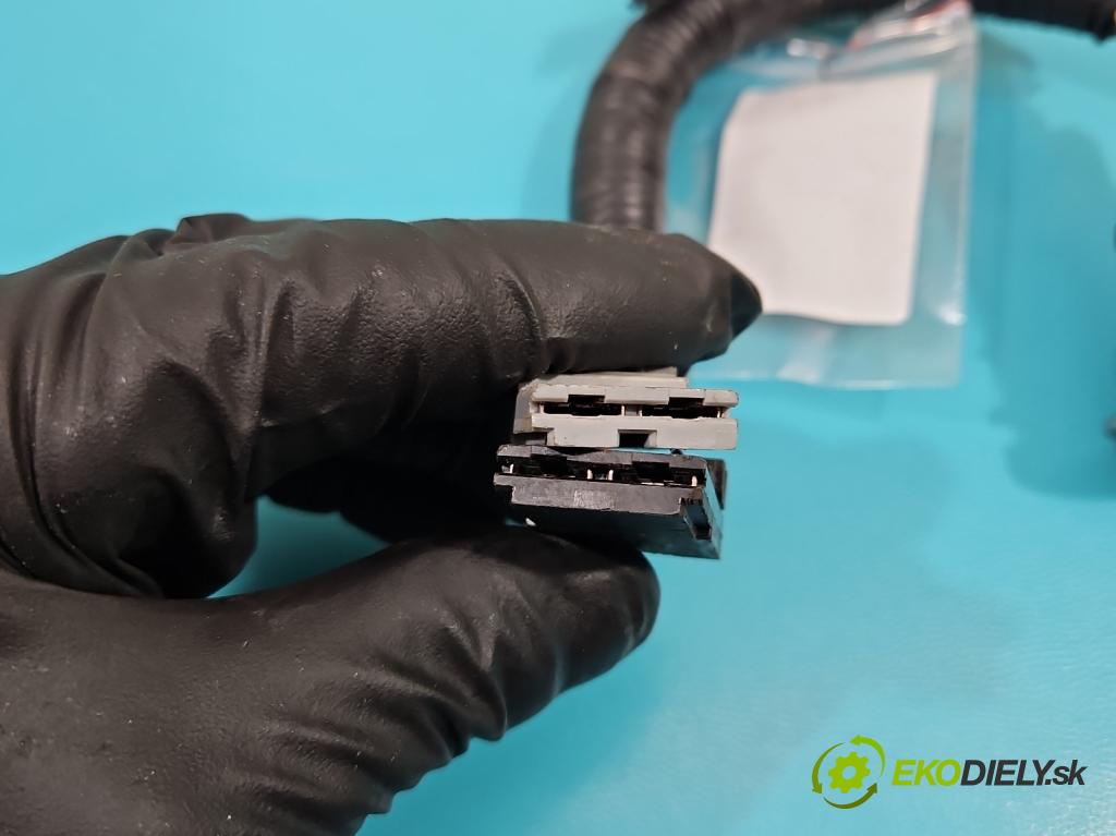 Opel Vivaro 2001-2014 2.0 cdti 114 HP manual 84 kW 1995 cm3 5- Spínačka  (Spínacie skrinky a kľúče)