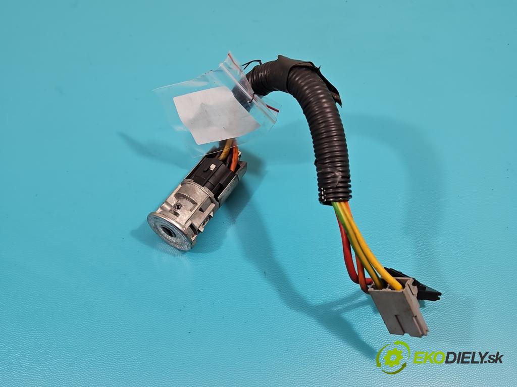 Opel Vivaro 2001-2014 2.0 cdti 114 HP manual 84 kW 1995 cm3 5- Spínačka  (Spínacie skrinky a kľúče)