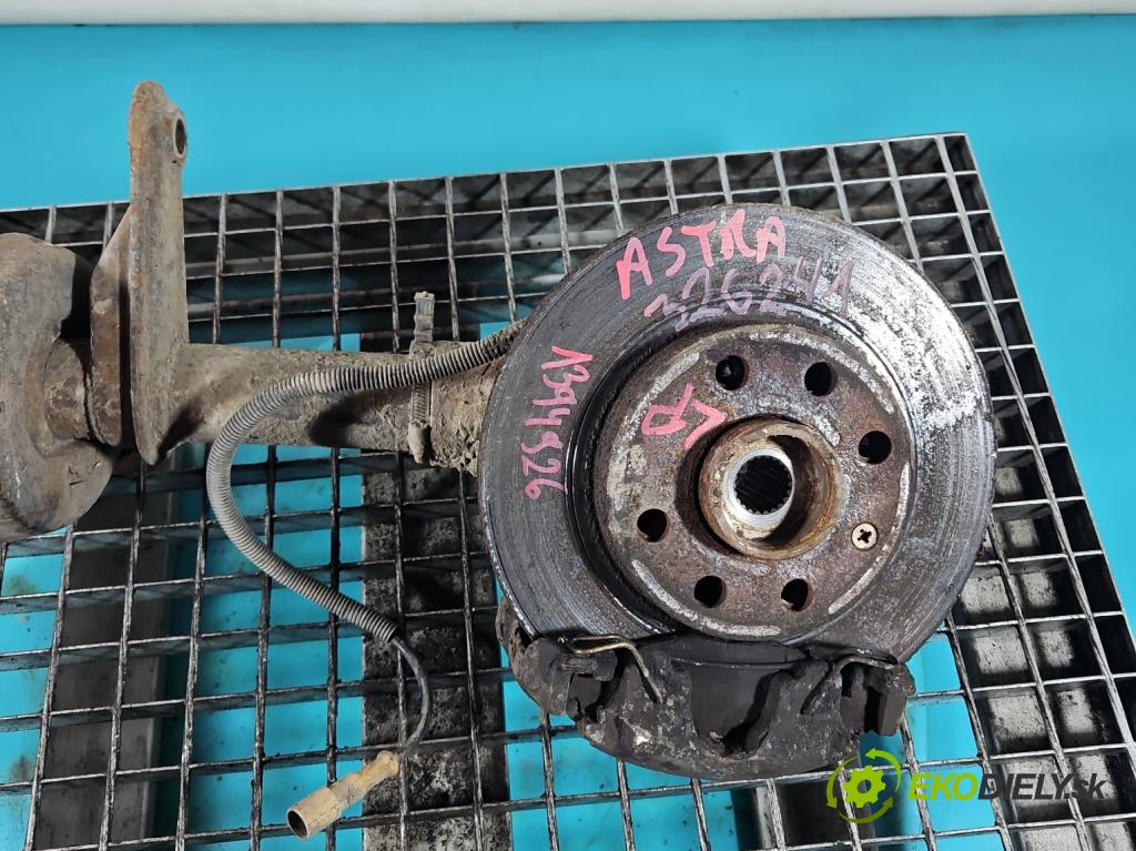 Opel Astra I 1991-2002 1.6 75 HP manual 55 kW 1598 cm3 5- náboj ľavé  (Náboje)