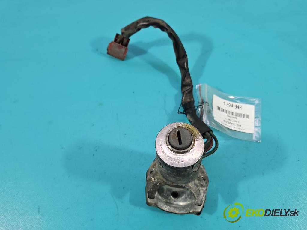 Fs lublin Lublin 3 2.4d 64 HP manual 47,4 kW 2417 cm3 5- Spínačka  (Spínacie skrinky a kľúče)