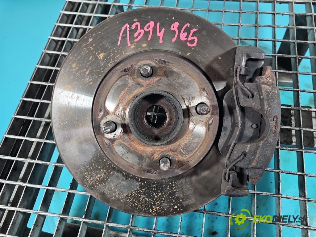 Ford Fiesta Mk6 2002-2008 1.3 69KM manual 51 kW 1299 cm3 5- náboj pravé  (Náboje)