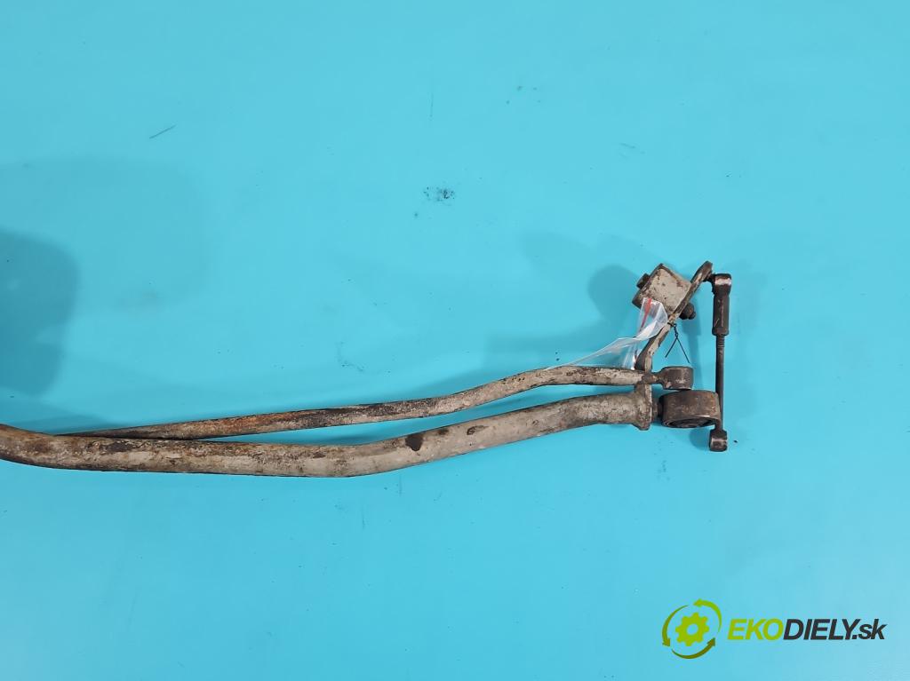 Peugeot 305 1.5 karburátor: 68 HP manual 50 kW 1472 cm3 5- Páka: Změny: stupeň,rýchlosť  (Rýchlostné páky / kulisy)