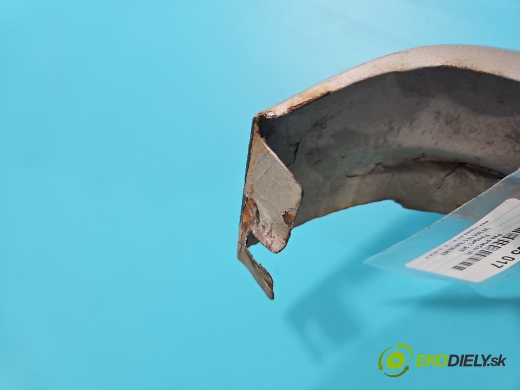 Peugeot 305 1.5 karburátor: 68 hp manual 50 kW 1472 cm3 5- stěna přední  (Výztuhy přední)