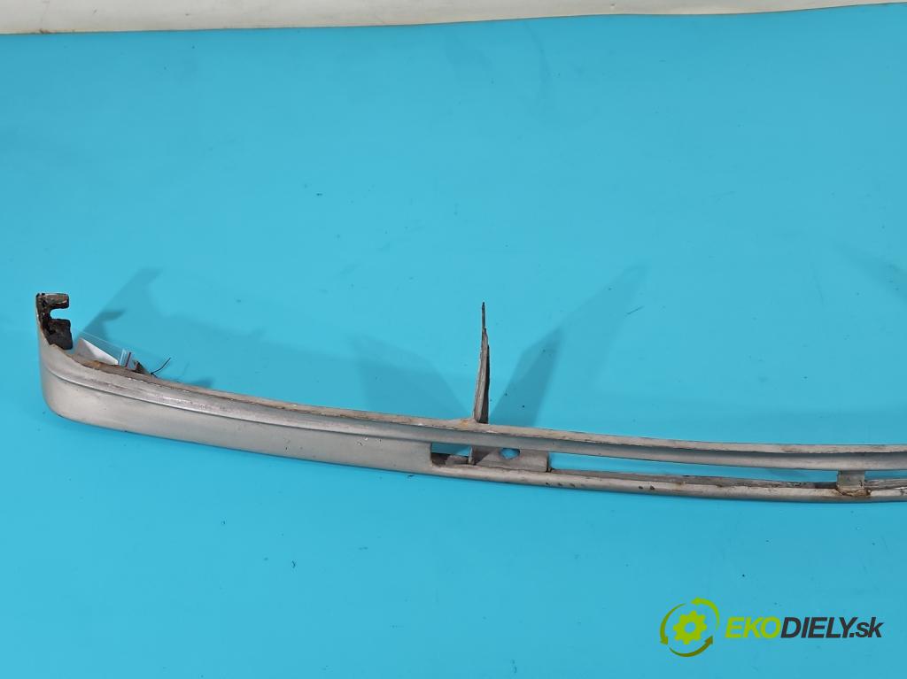 Peugeot 305 1.5 karburátor: 68 hp manual 50 kW 1472 cm3 5- stěna přední  (Výztuhy přední)