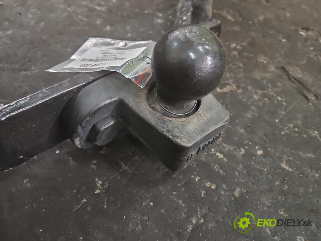 Peugeot 305 1.5 karburátor: 68 hp manual 50 kW 1472 cm3 5- oko tažné  (Tažná zařízení)