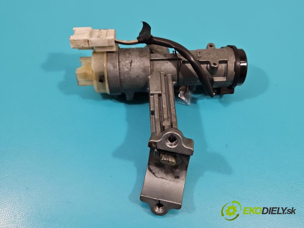 Kia Picanto I 2003-2011 1.0 61 HP manual 44,5 kW 999 cm3 5- Spínačka  (Spínacie skrinky a kľúče)