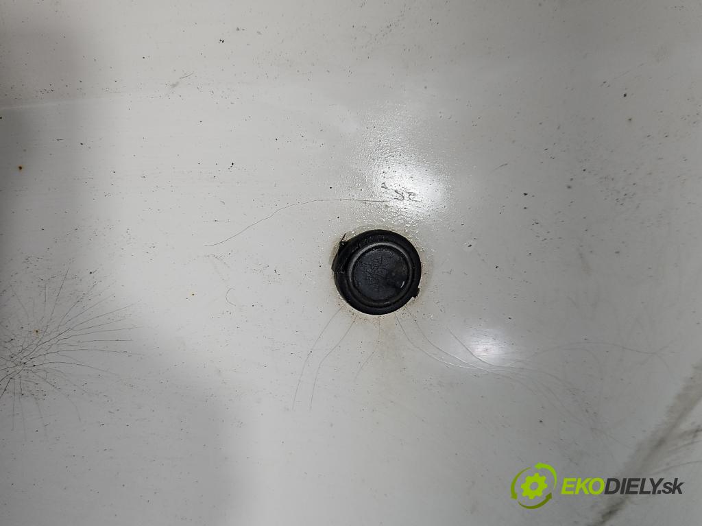 Kia Picanto I 2003-2011 1.0 61 hp manual 44,5 kW 999 cm3 5- nárazník zadní  (Ostatné)