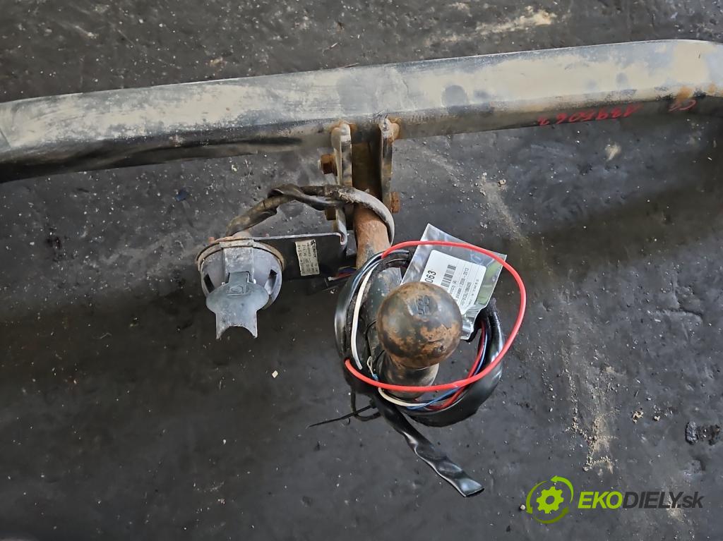 Citroen C4 Grand picasso I 2006-2013 1.6 16V 120 hp manual 88 kW 1598 cm3 5- oko tažné  (Tažná zařízení)