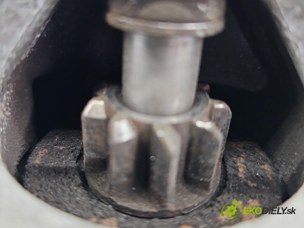 Peugeot 301 1.6 16V 116 HP manual 85 kW 1587 cm3 4- štartér 9807963180-00 (Štartéry)