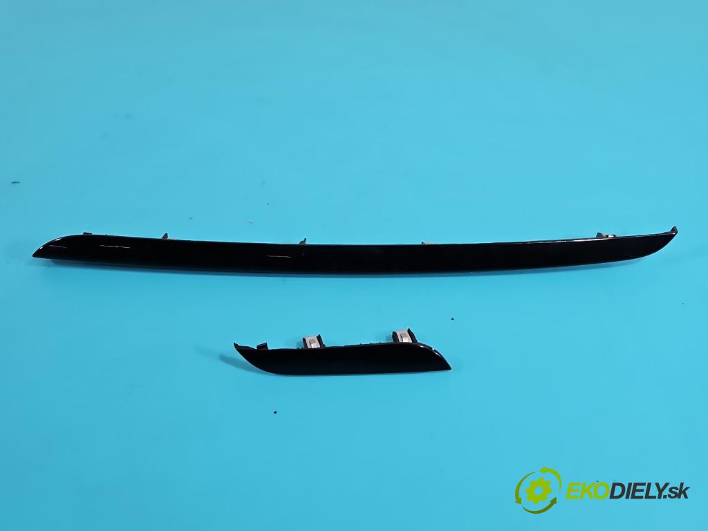 Renault Scenic III 2009-2016 1.6 dci 131 HP manual 96 kW 1598 cm3 5- Mřížka: kúrenia stredová  (Mriežky kúrenia (fukáre))