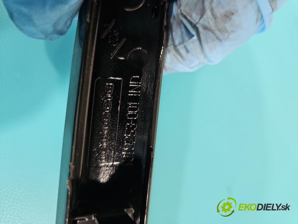 Renault Scenic III 2009-2016 1.6 dci 131 HP manual 96 kW 1598 cm3 5- Mřížka: kúrenia stredová  (Mriežky kúrenia (fukáre))