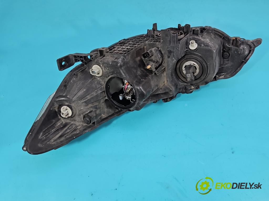 Honda Accord VIII 2008-2015 2.0 VTEC 156 HP automatic 115 kW 1997 cm3 4- Reflektor: pravý  (Pravé)