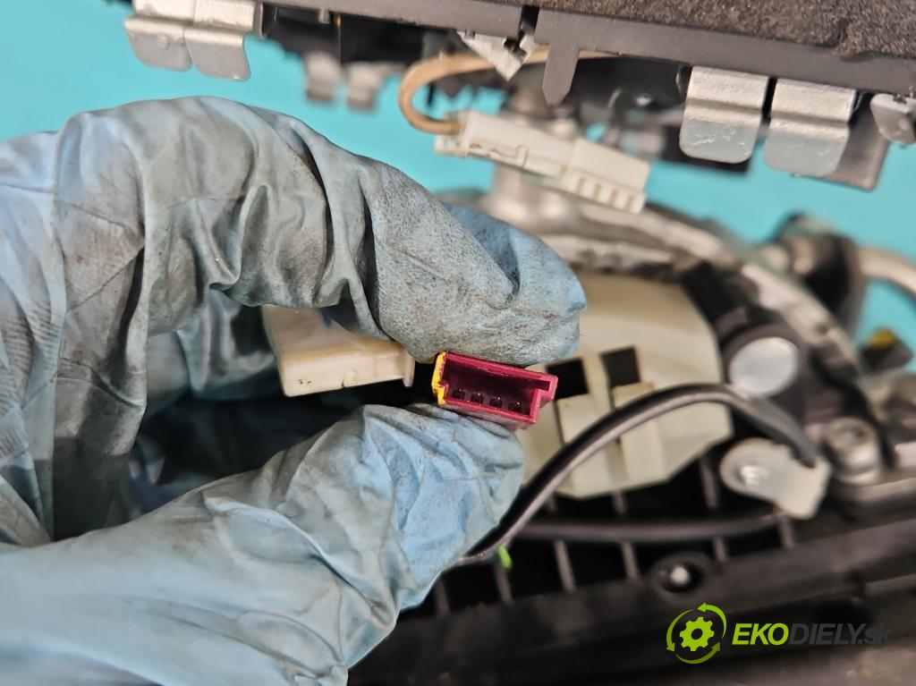 Bmw X3 E83 2003-2010 2.0d 177 HP automatic 130 kW 1995 cm3 5- Páka: Změny: stupeň,rýchlosť 3420339 (Rýchlostné páky / kulisy)