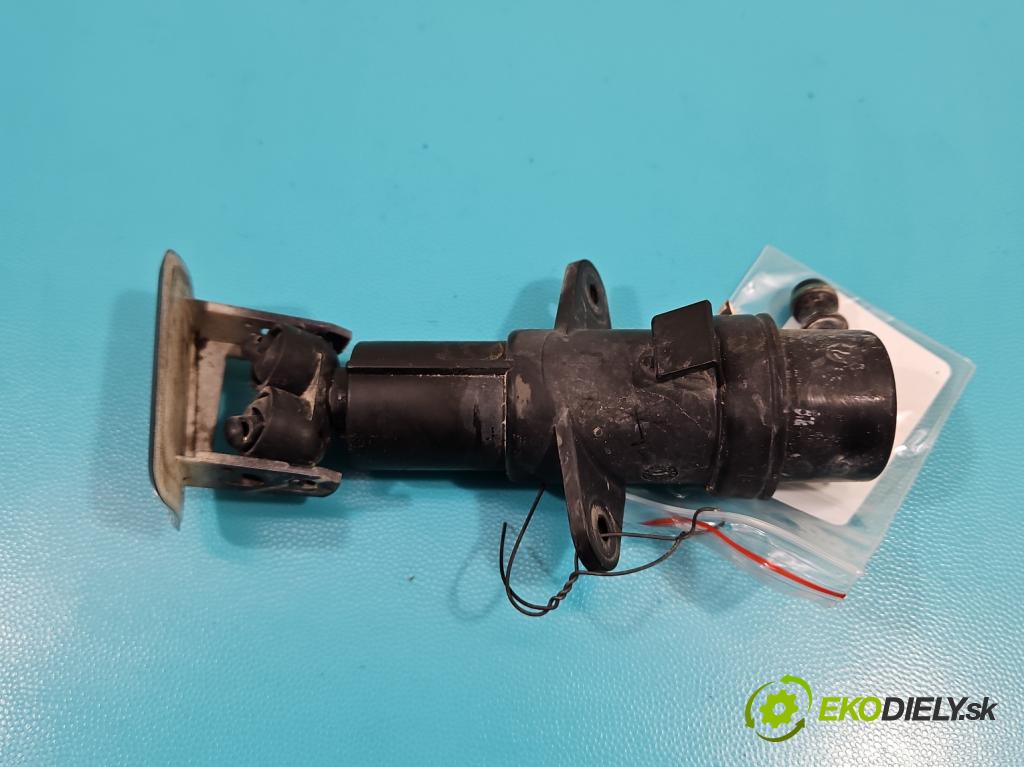 Bmw X3 E83 2003-2010 2.0d 177 HP automatic 130 kW 1995 cm3 5- ostrekovač reflektor: ľavý  (Motorček ostrekovačov)