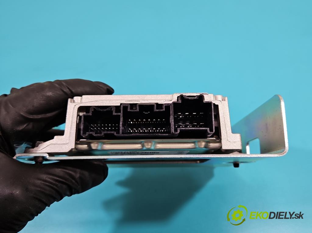 Renault Scenic III 2009-2016 1.6 dci 131 HP manual 96 kW 1598 cm3 5- Zesilovač: 280632795R (Zosilňovače)