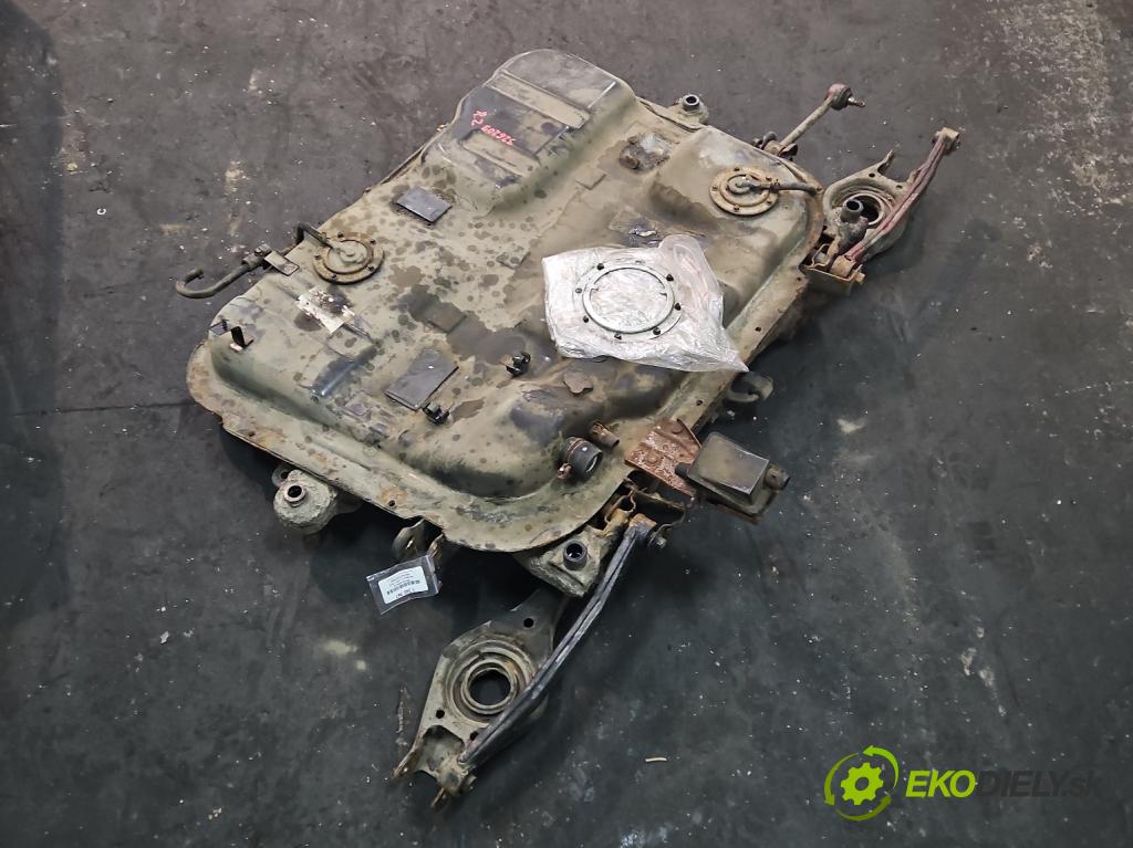 Kia Carens III  2006-2013 2.0 16V 144 hp manual 106 kW 1998 cm3 5- Nádrž: paliva  (Nádrže)