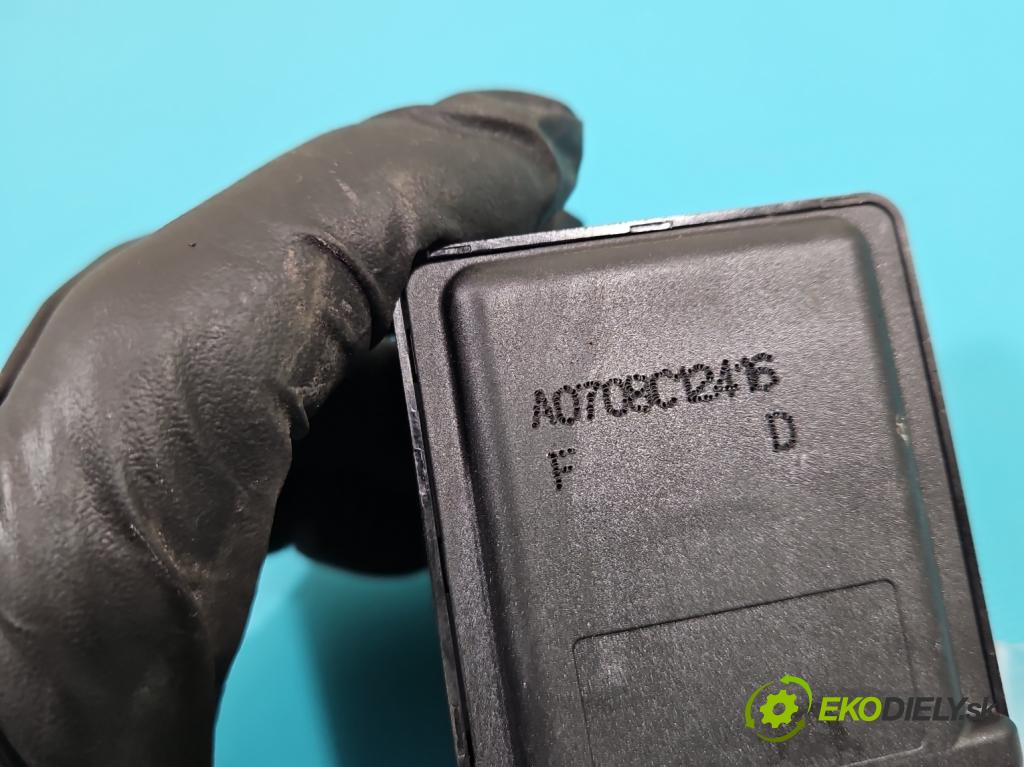 Renault Scenic III 2009-2016 1.6 dci 131 HP manual 96 kW 1598 cm3 5- Blokáda: řízení: 487004399R (Ostatné)