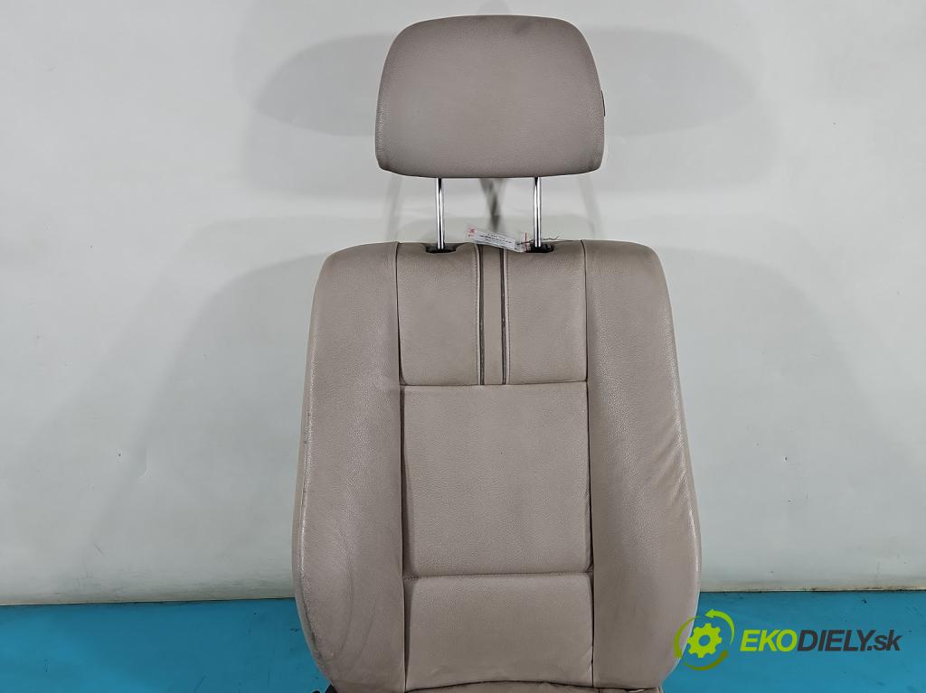 Bmw X3 E83 2003-2010 2.0d 177 HP automatic 130 kW 1995 cm3 5- Sedačka pravý  (Sedačky, sedadlá)