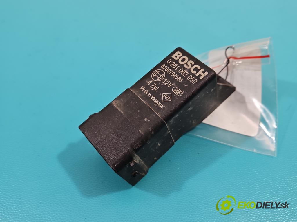 Renault Scenic III 2009-2016 1.6 dci 131 HP manual 96 kW 1598 cm3 5- Relé: svíčky: zařicích: 0281003050 (Relé)