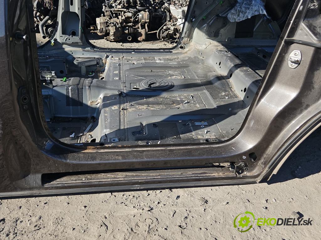 Seat Alhambra II 2010-2020 2.0 tdi 177 hp automatic 130 kW 1968 cm3 5- práh levý  (Ostatní)