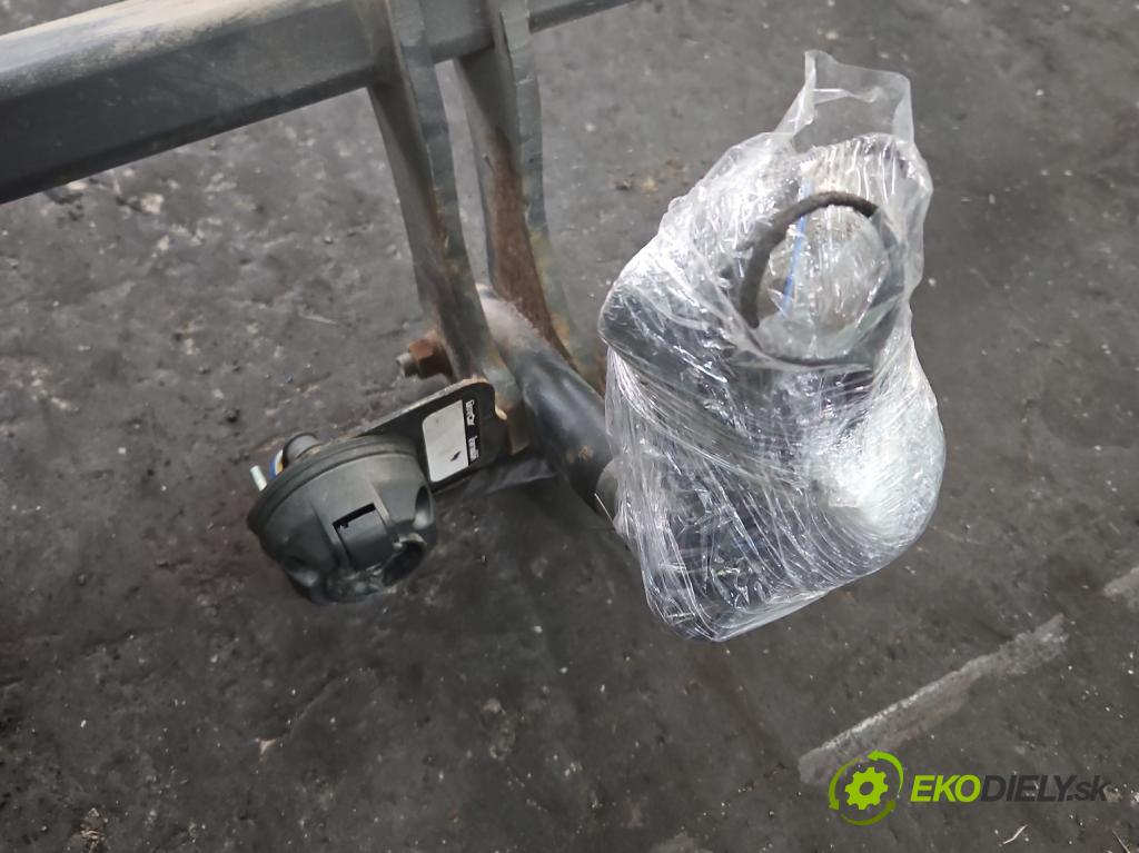 Renault Scenic III 2009-2016 1.6 dci 131 hp manual 96 kW 1598 cm3 5- oko tažné  (Tažná zařízení)