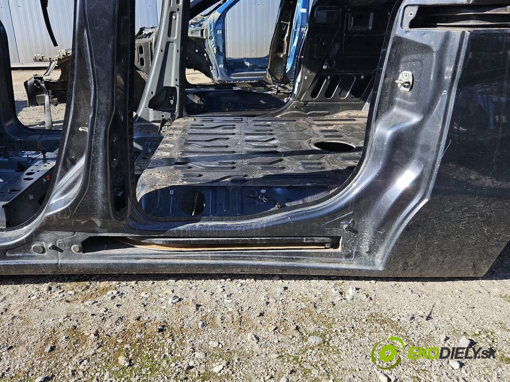 Opel Combo D 2011-2018 1.6 cdti 105 hp manual 77 kW 1598 cm3 5- práh levý  (Ostatní)