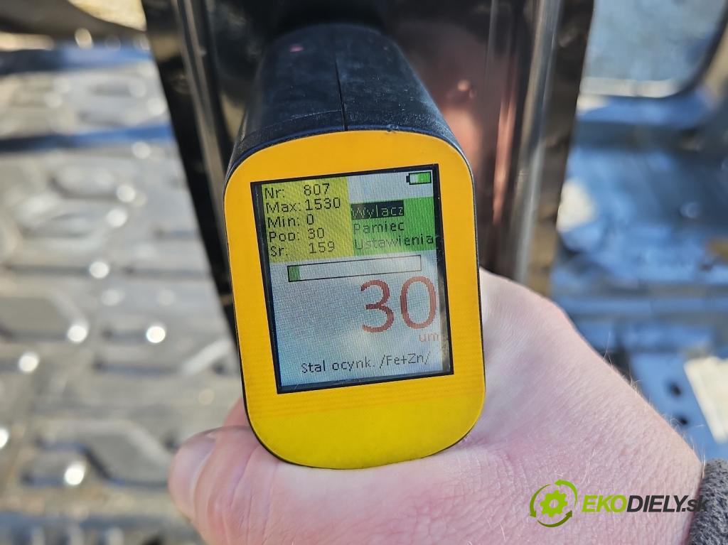 Opel Combo D 2011-2018 1.6 cdti 105 HP manual 77 kW 1598 cm3 5- Práh: pravý  (Ostatné)