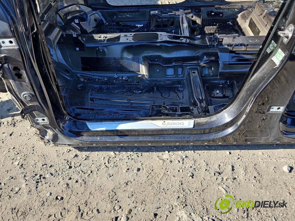 Skoda Karoq 2017- 2.0 tdi 150 hp automatic 110 kW 1968 cm3 5- práh levý  (Ostatní)