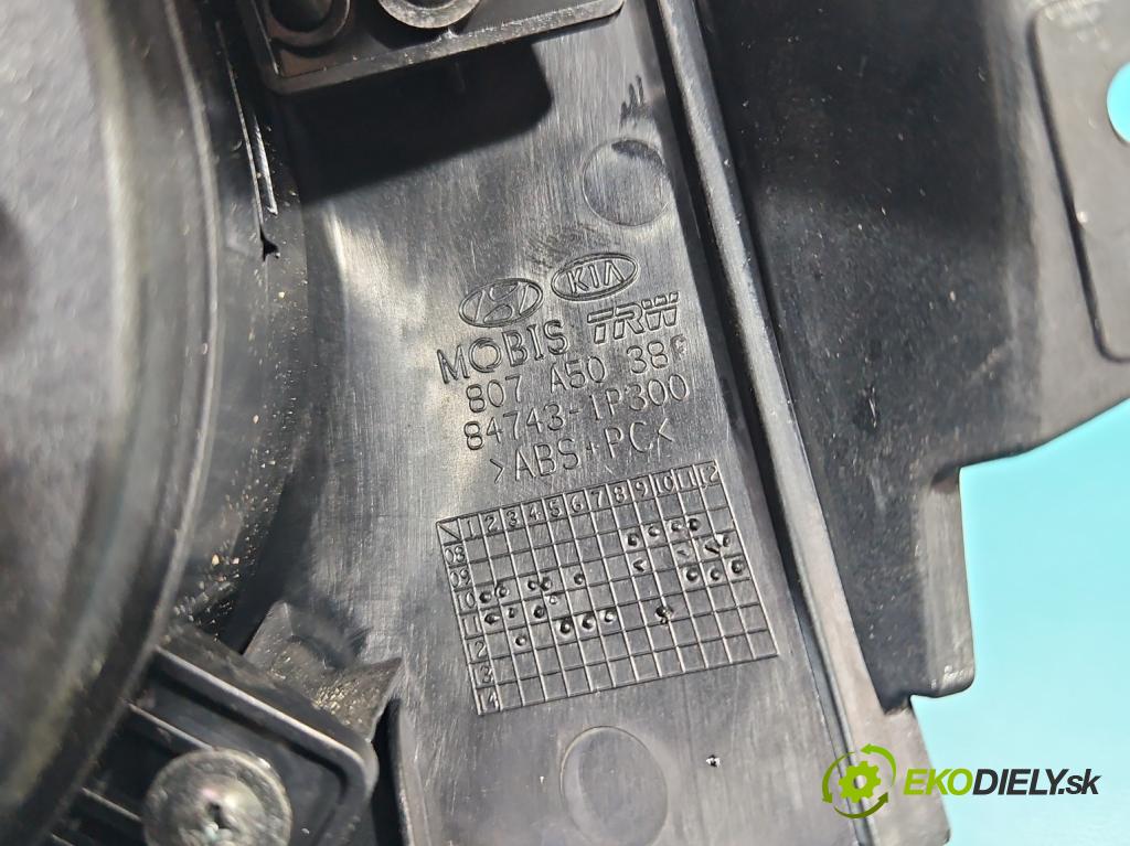 Kia Venga 1.4 16V 90 HP manual 66,2 kW 1396 cm3 5- panel kúrenia 97250-1P150