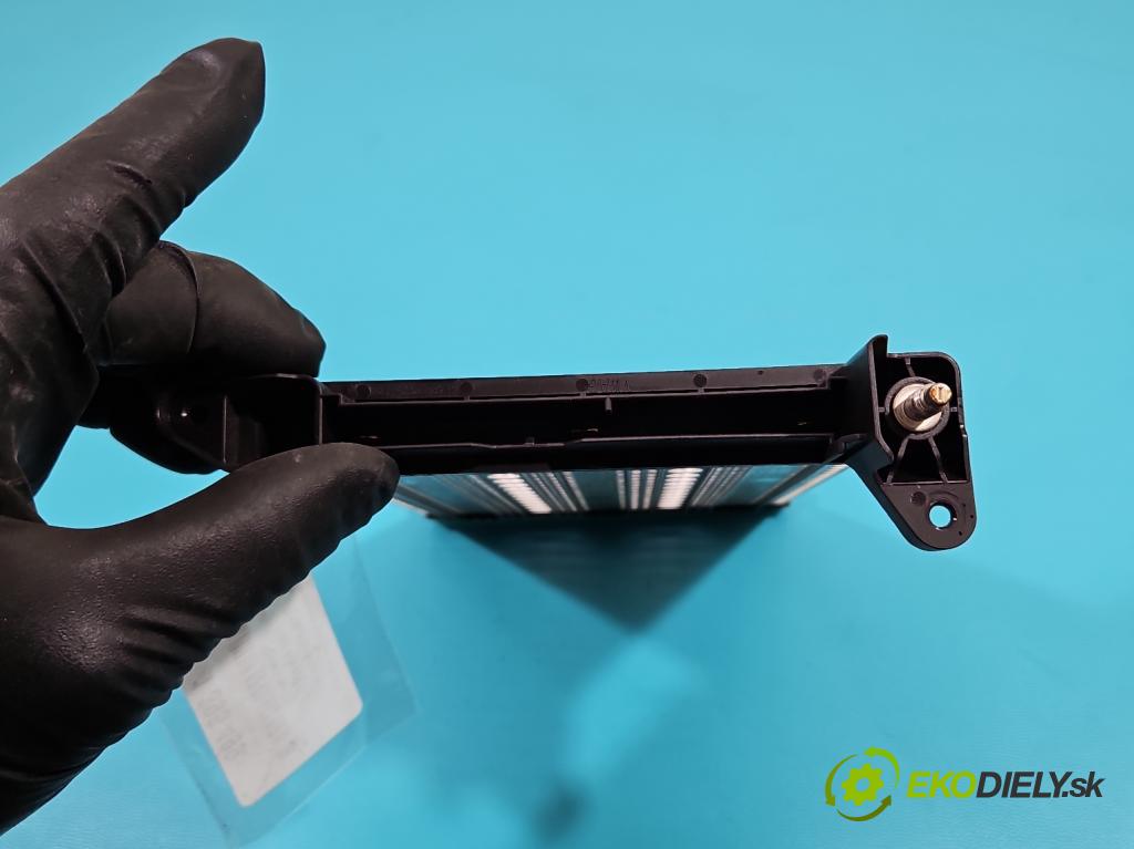 Skoda Karoq 2017- 2.0 tdi 150 hp automatic 110 kW 1968 cm3 5- radiátor 5Q0963235C (Radiátory topení)