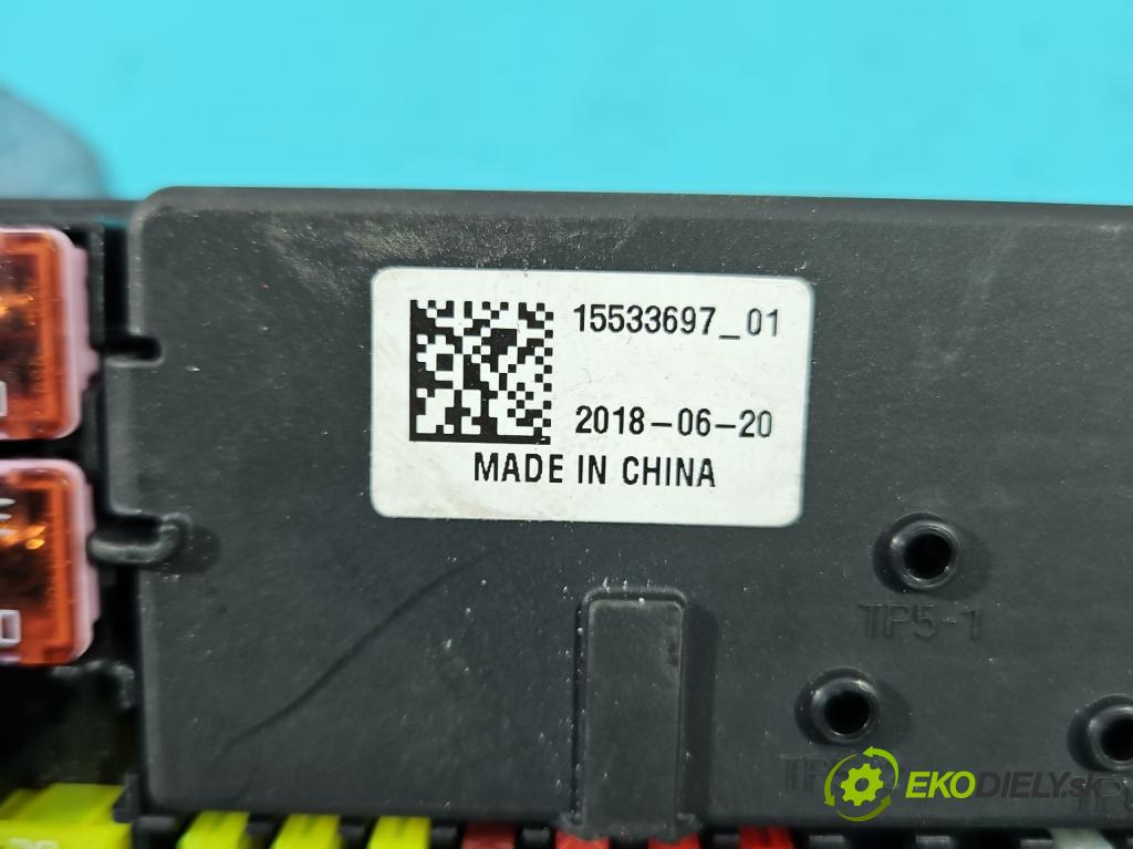 Opel Astra V  2015- 1.6 cdti 110 hp manual 81 kW 1598 cm3 5- skříňka pojistková 15533697 (Pojistkové skříňky)