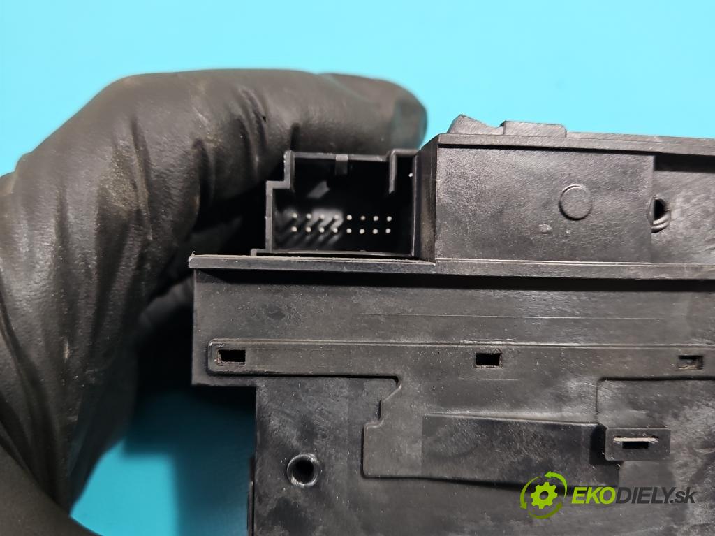 Vw Passat CC 2008-2016 2.0 tdi 140 HP manual 103 kW 1968 cm3 4- Spínačka 3C0905843T (Spínacie skrinky a kľúče)