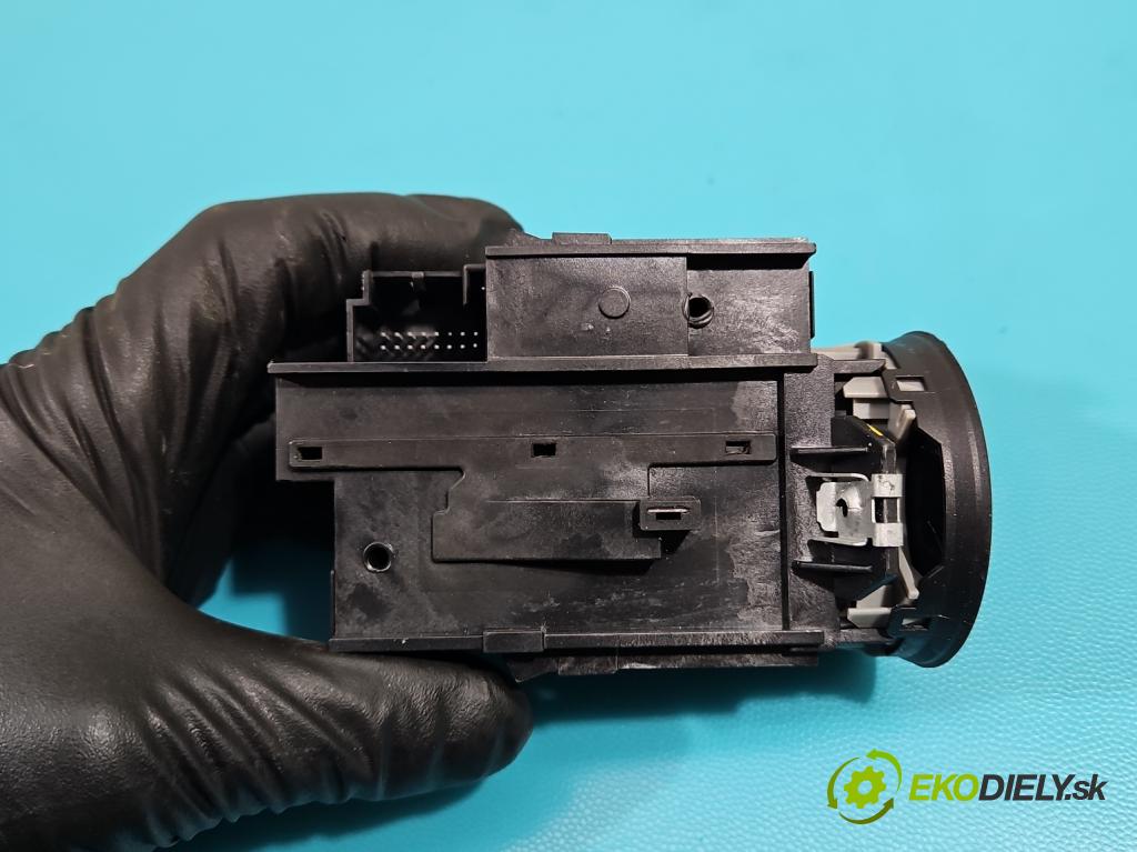 Vw Passat CC 2008-2016 2.0 tdi 140 HP manual 103 kW 1968 cm3 4- Spínačka 3C0905843T (Spínacie skrinky a kľúče)