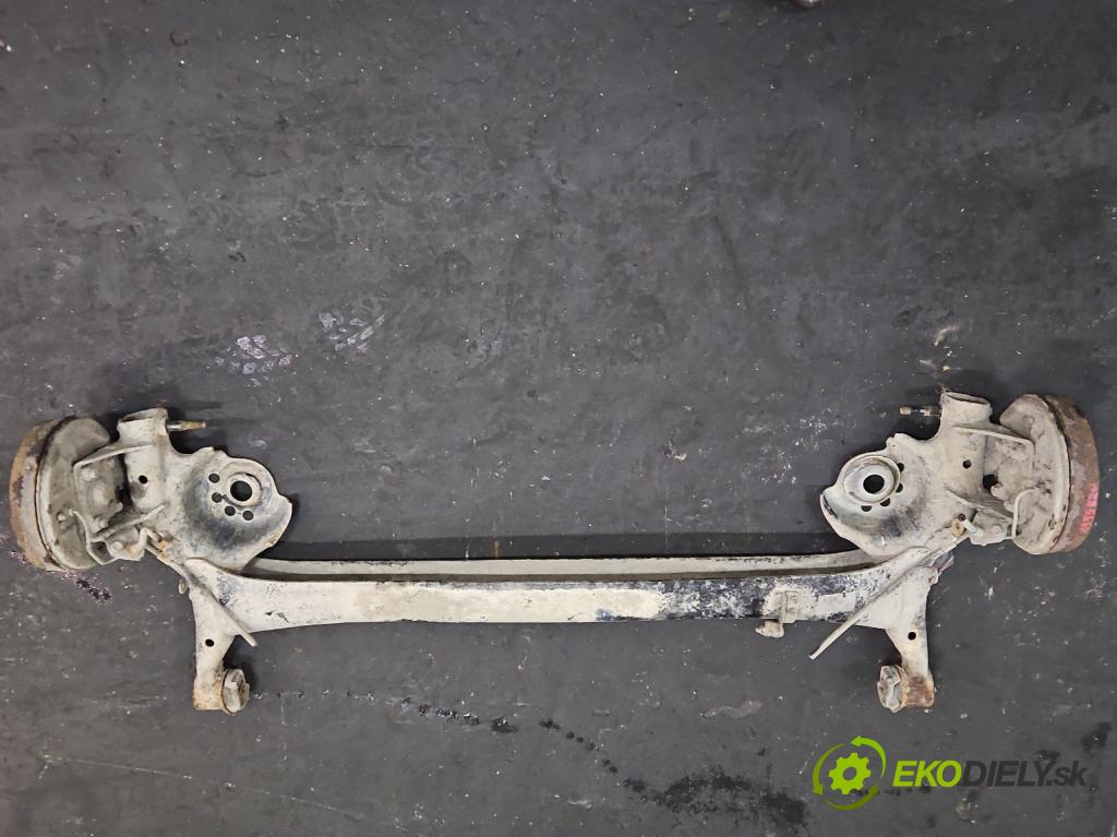 Toyota Yaris I 1999-2005 1.3 vvti 87 hp manual 64 kW 1298 cm3 3- zadní výztuha  (Výztuhy zadní)