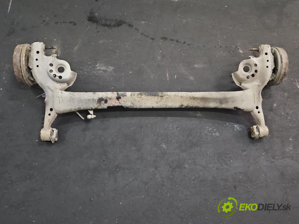 Toyota Yaris I 1999-2005 1.3 vvti 87 hp manual 64 kW 1298 cm3 3- zadní výztuha  (Výztuhy zadní)