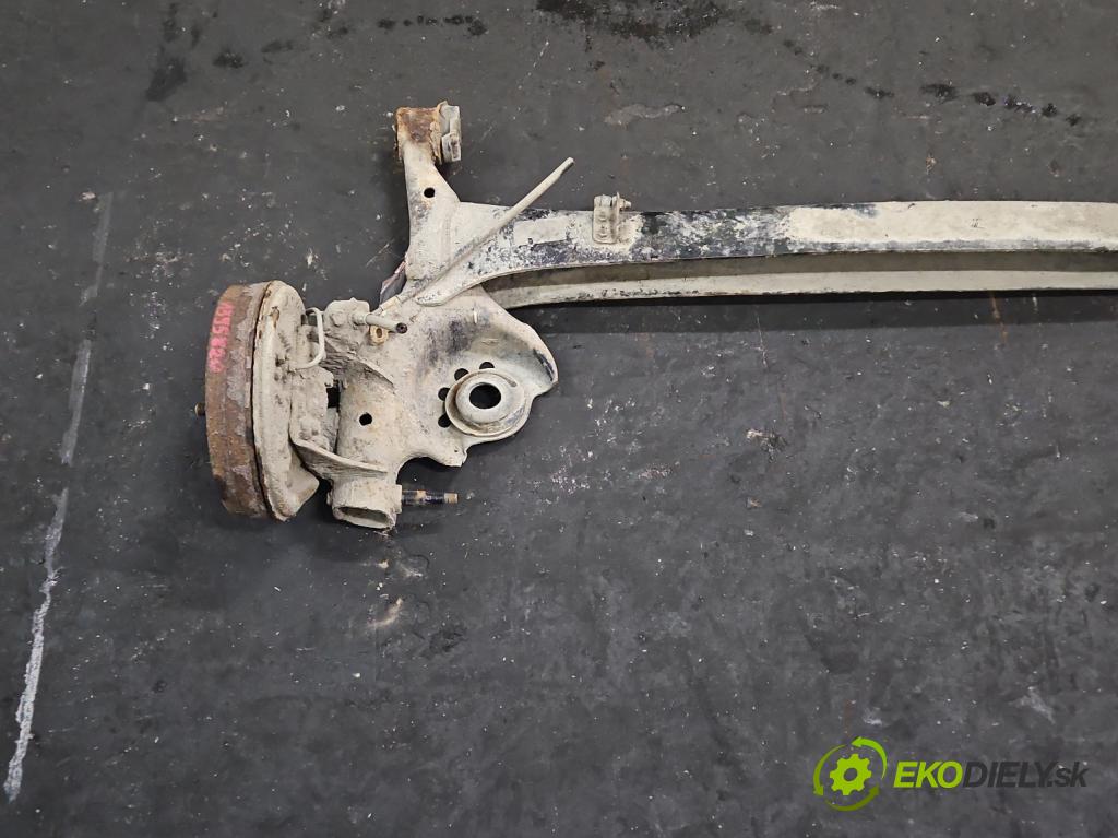 Toyota Yaris I 1999-2005 1.3 vvti 87 hp manual 64 kW 1298 cm3 3- zadní výztuha  (Výztuhy zadní)