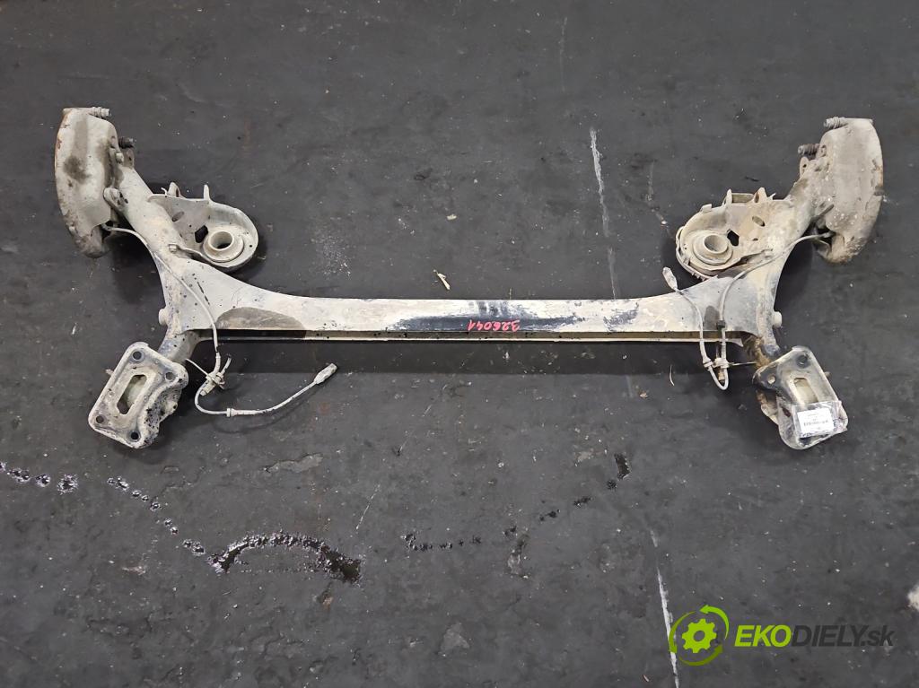 Peugeot 308 I 2007-2013 1.6 hdi 114 hp manual 84 kW 1560 cm3 5- zadní výztuha  (Výztuhy zadní)