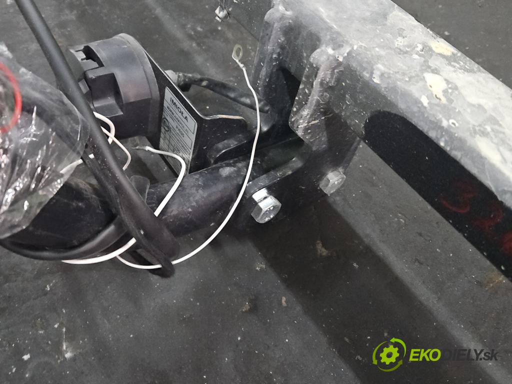 Peugeot 308 I 2007-2013 1.6 hdi 114 hp manual 84 kW 1560 cm3 5- oko tažné  (Tažná zařízení)