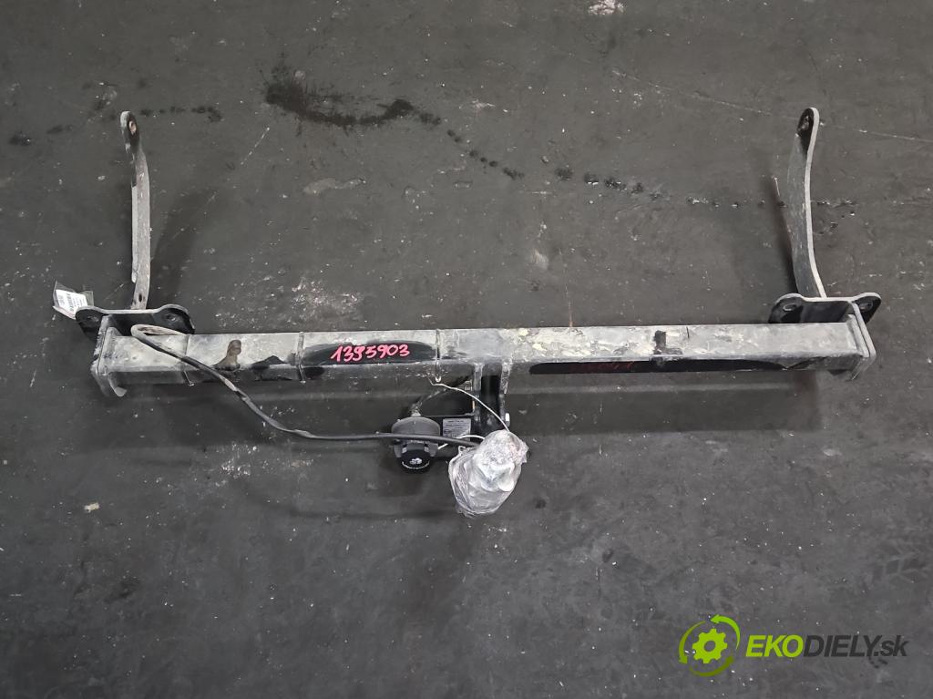 Peugeot 308 I 2007-2013 1.6 hdi 114 hp manual 84 kW 1560 cm3 5- oko tažné  (Tažná zařízení)