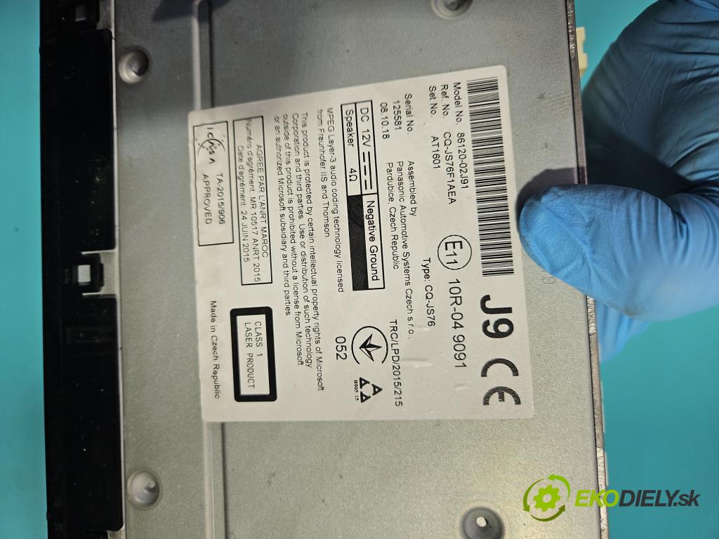 Toyota Corolla E16/E18  2013-2019 1.6 16V 132  HP manual 97 kW 1598 cm3 4- Radio originál 86120-02J91
