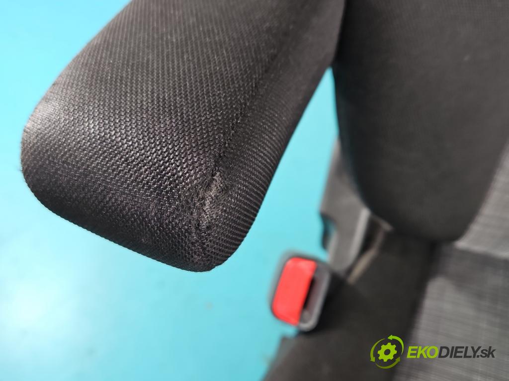 Kia Venga 1.4 16V 90 HP manual 66,2 kW 1396 cm3 5- Sedačka ľavý  (Sedačky, sedadlá)